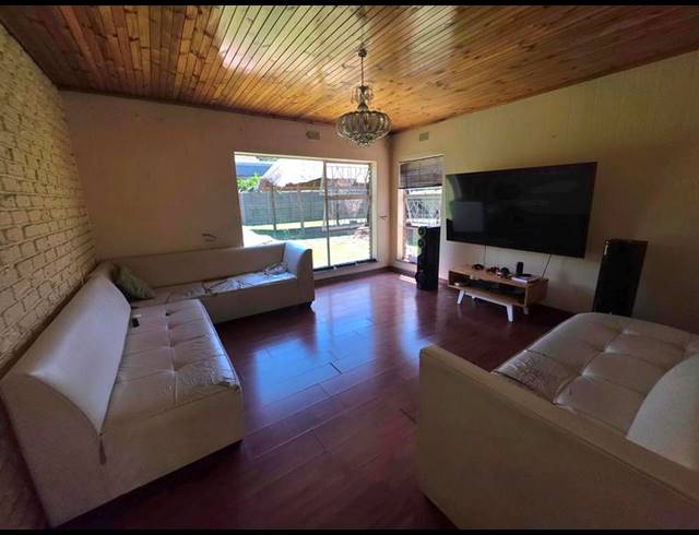 3 BEDROOM HOUSE FOR SALE IN SUNWARD PARK